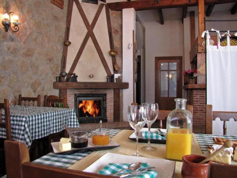 Casa Rural De La Abuela Монтехо-де-Тьермес Экстерьер фото